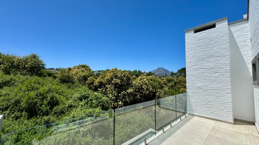 3 Bedroom Property for Sale in Gevonden Estate Western Cape